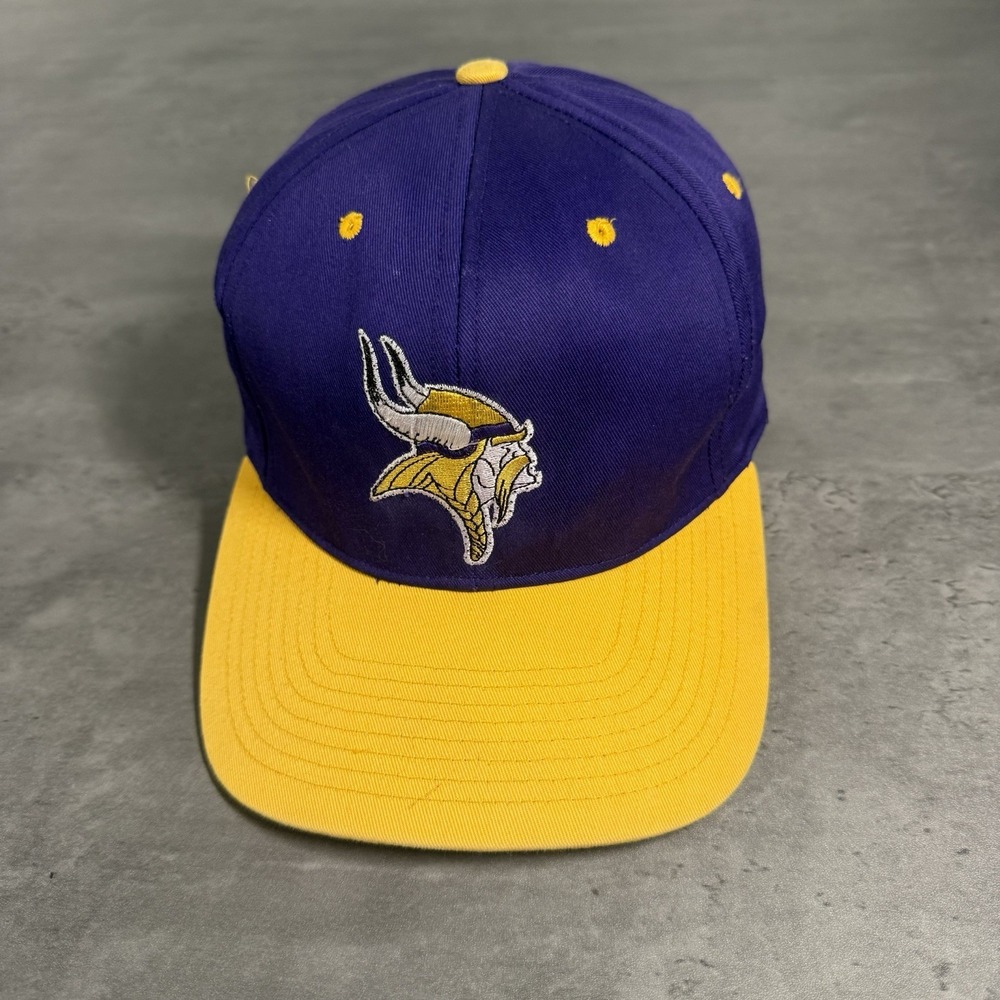 Vintage 90s‎ Minnesota Vikings Hat Purple Yellow Logo 7 NFL Football Trucker Cap